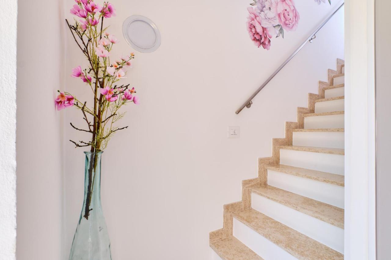 Apartman Kaleta Sveti Jakov Bagian luar foto