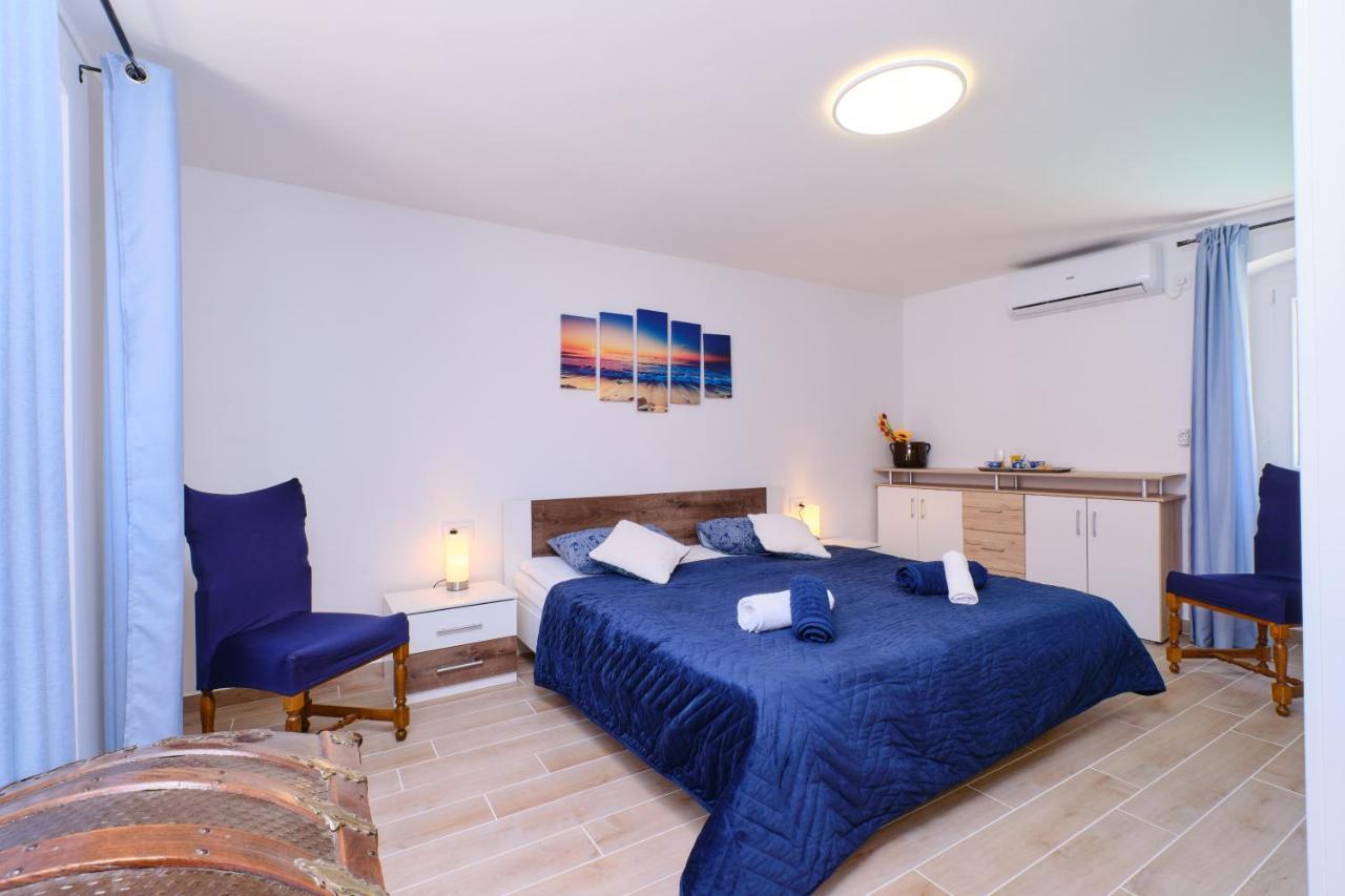 Apartman Kaleta Sveti Jakov Bagian luar foto
