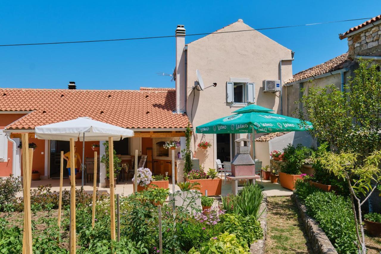 Apartman Kaleta Sveti Jakov Bagian luar foto
