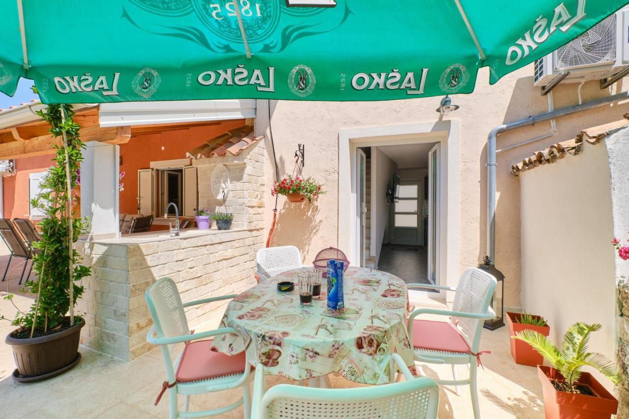 Apartman Kaleta Sveti Jakov Bagian luar foto